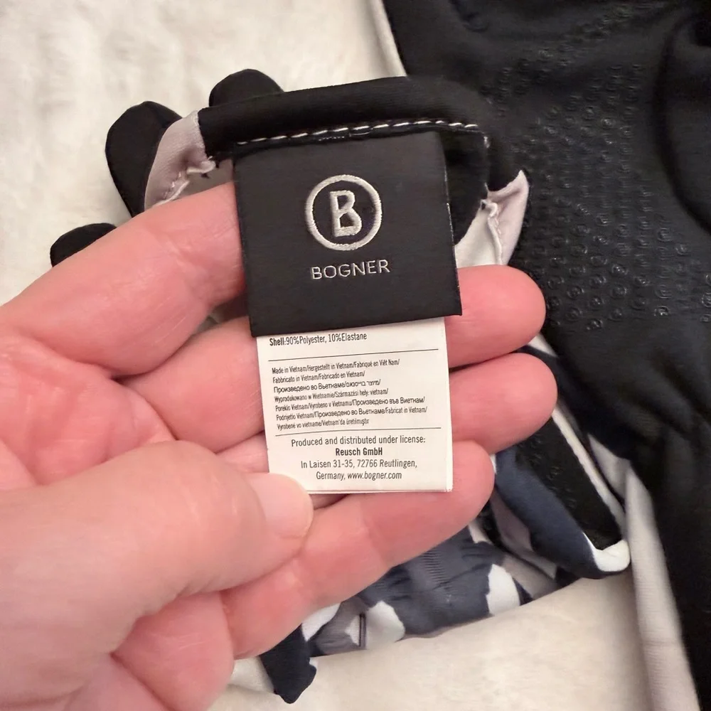 Bogner Women's Graphic Ski Gloves in White and Black